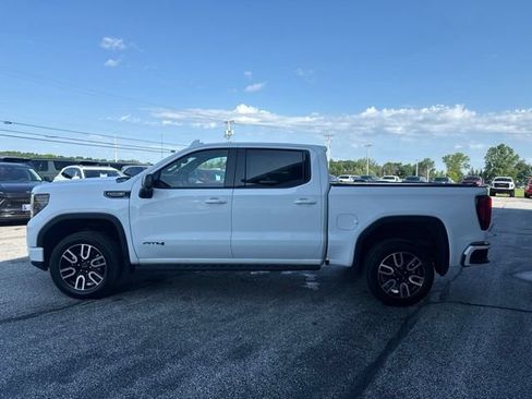 Used 2024 GMC Sierra 1500 AT4 w/ Technology Package AWD/4WD image 4
