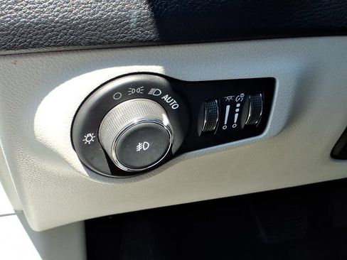 Used 2020 Jeep Compass Limited AWD/4WD image 16