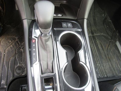 Used 2022 Chevrolet Equinox Premier image 13