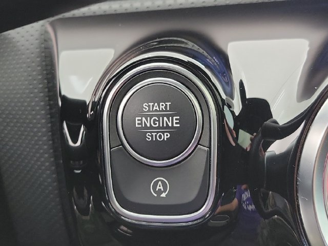 Used 2024 Mercedes-Benz CLA 250 4MATIC image 31