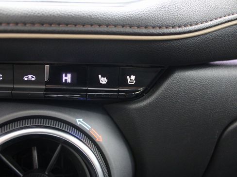 Used 2020 Chevrolet Blazer Premier w/ Driver Confidence II Package image 48