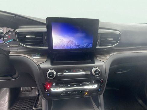 Used 2020 Ford Explorer Limited image 13