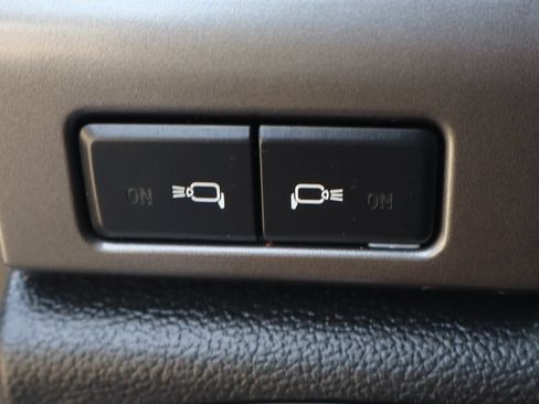 Used 2019 Ford F150 XLT w/ Equipment Group 302A Luxury AWD/4WD image 26