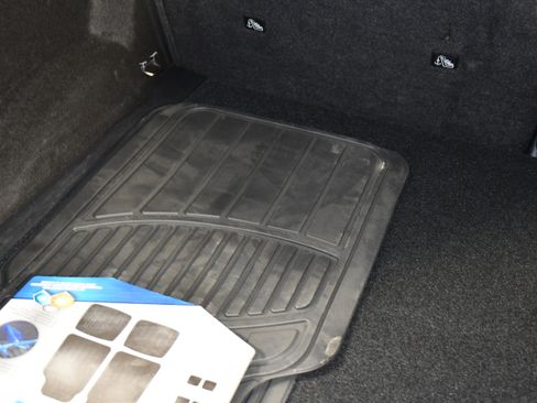 Used 2024 Nissan Rogue S image 48