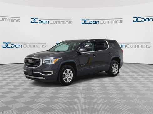 Used 2018 GMC Acadia SLE w/ LPO, Floor Liner Package image 5