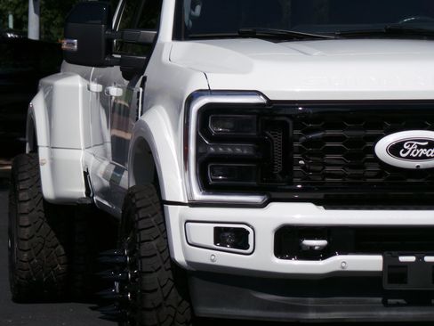 Used 2024 Ford F450 Limited w/ FX4 Off-Road Package AWD/4WD image 25
