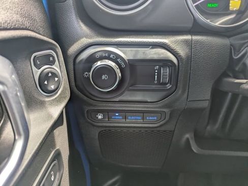 Used 2023 Jeep Wrangler Unlimited w/ Cold Weather Group AWD/4WD image 21