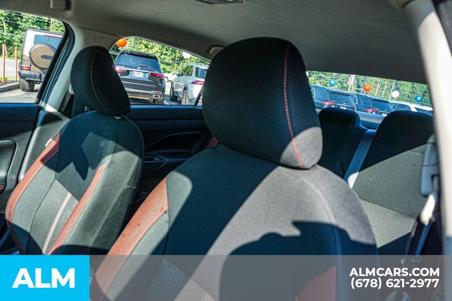 Used 2024 Nissan Versa SR FWD image 17