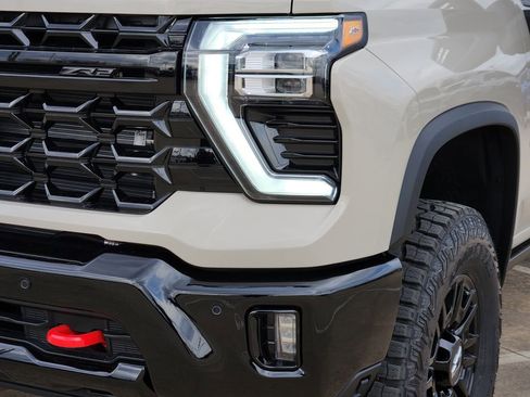 New 2026 Chevrolet Silverado 2500 ZR2 w/ LPO, Dark Essentials Package image 6