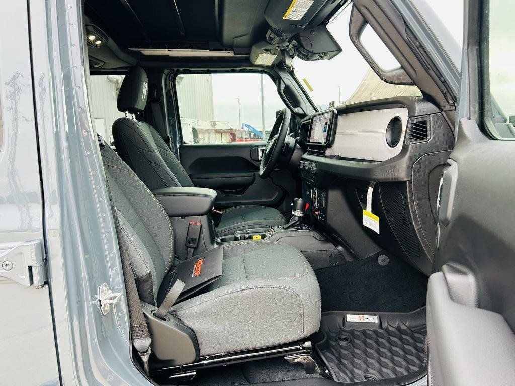 New 2025 Jeep Wrangler Unlimited Sport AWD/4WD image 33