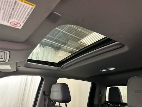 Certified 2022 GMC Sierra 2500 Denali image 5