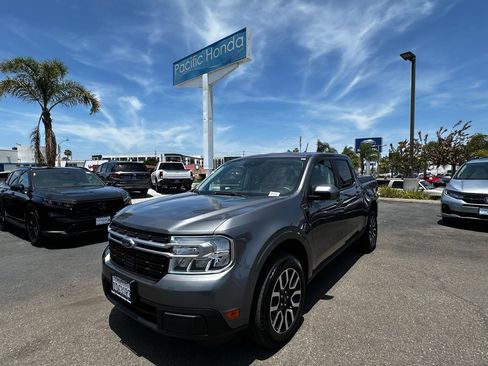 Used 2022 Ford Maverick Lariat w/ Lariat Luxury Package FWD image 2