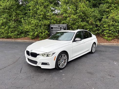 Used 2017 BMW 340i Sedan RWD image 2