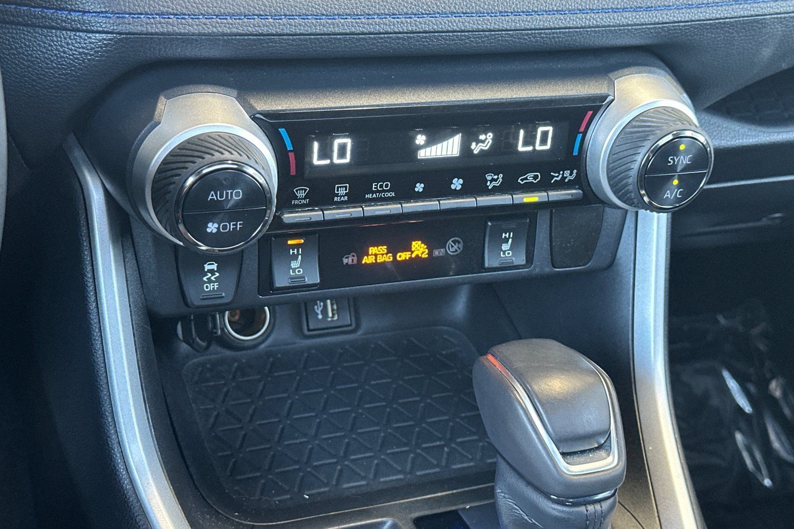 Certified 2024 Toyota RAV4 XSE AWD/4WD image 19
