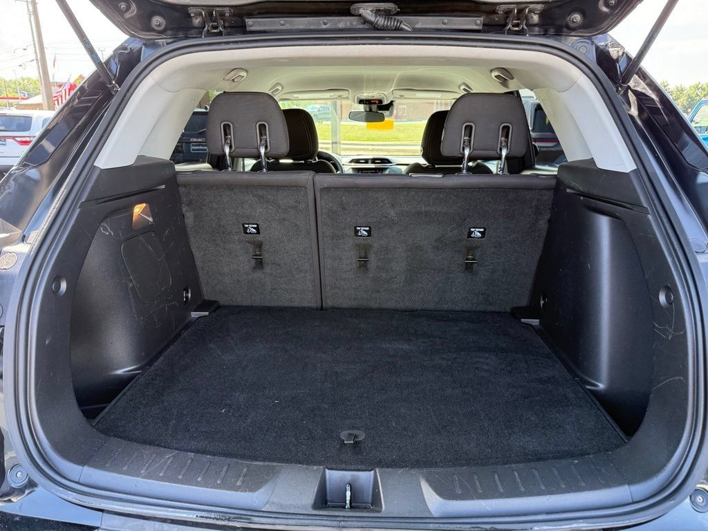 Used 2023 Chevrolet TrailBlazer LT AWD/4WD image 13