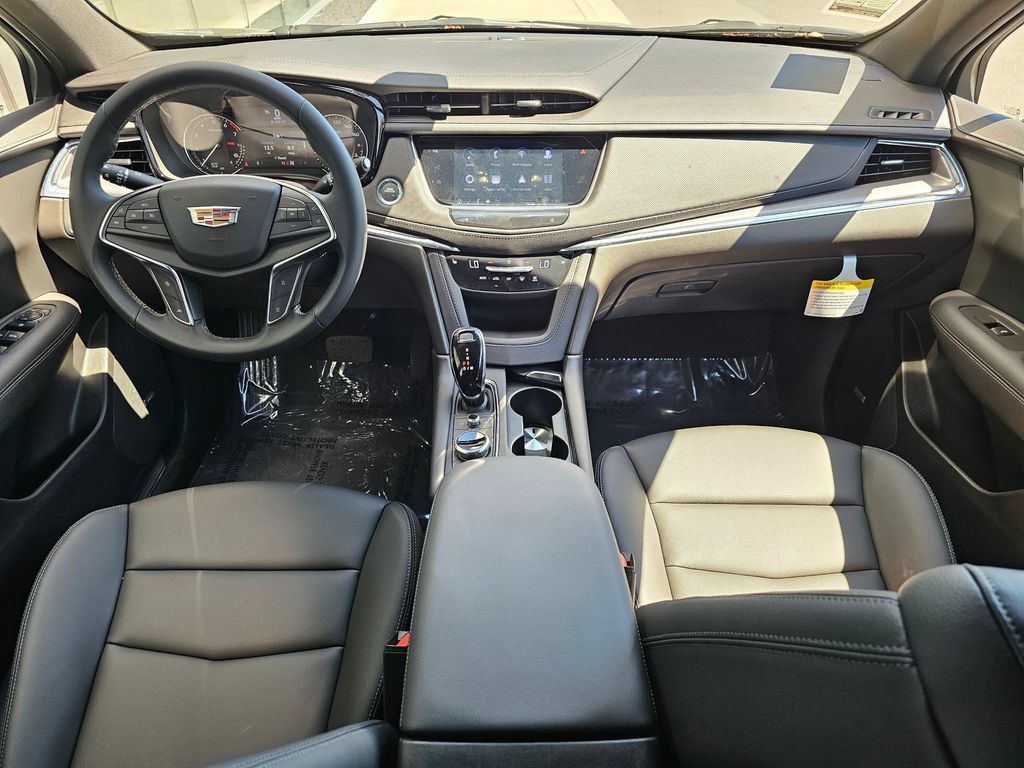 New 2026 Cadillac XT5 Luxury AWD/4WD image 17