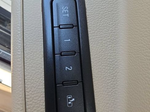 Used 2017 GMC Yukon XL Denali w/ Open Road Package AWD/4WD image 24