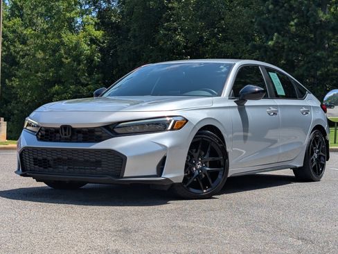 Used 2025 Honda Civic Sport image 4