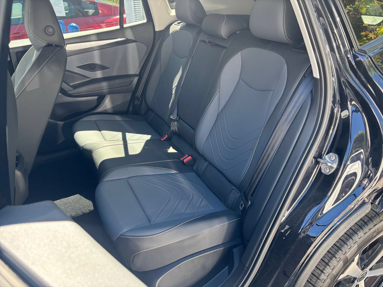 Used 2026 Volkswagen Tiguan SE AWD/4WD image 38