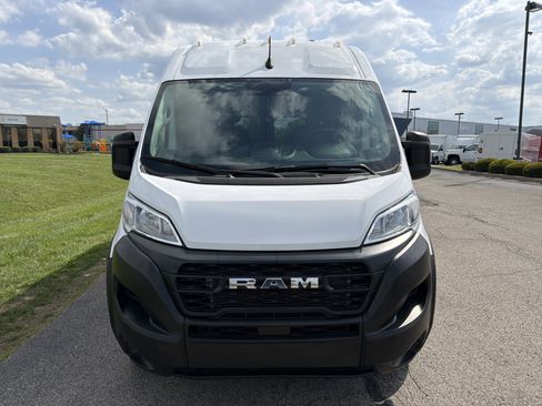 Used 2023 RAM ProMaster 2500 image 3