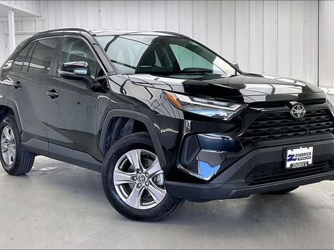 Used 2024 Toyota RAV4 XLE AWD/4WD image 34