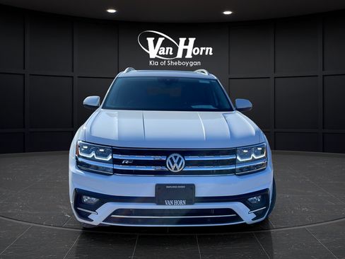 Used 2018 Volkswagen Atlas SEL w/ R-Line Package AWD/4WD image 2