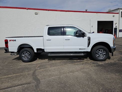 New 2026 Ford F250 Lariat w/ FX4 Off-Road Package AWD/4WD image 14