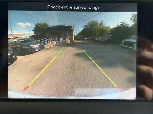 Used 2019 Dodge Charger SXT RWD image 21