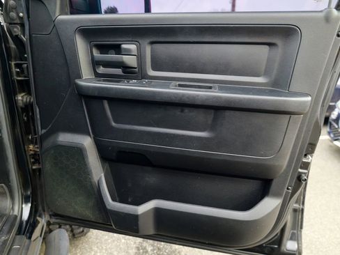 Used 2014 RAM 1500 Express w/ Black Ram 1500 Express Group image 31