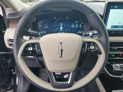 New 2026 Lincoln Corsair Reserve w/ Jet Appearance Package image 16