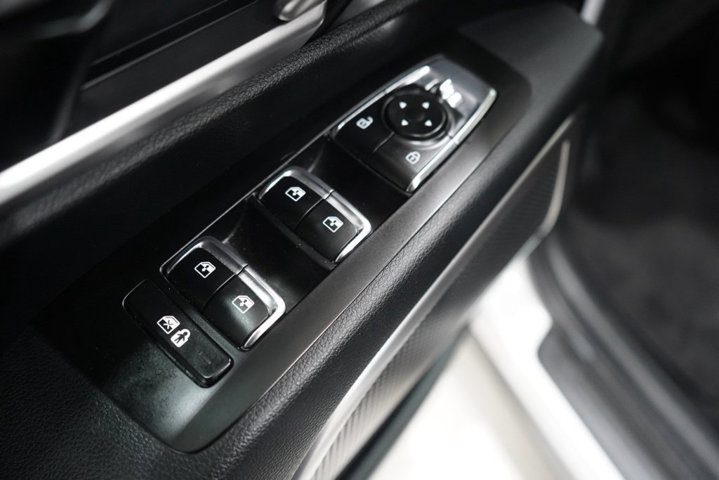 Used 2025 Kia Telluride S AWD/4WD image 19
