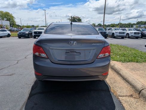 Used 2016 Hyundai Accent SE FWD image 6