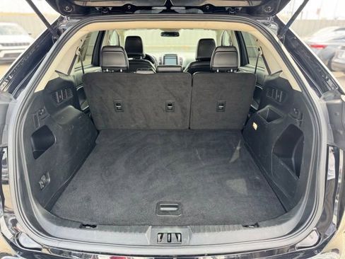 Used 2022 Ford Edge SEL image 7