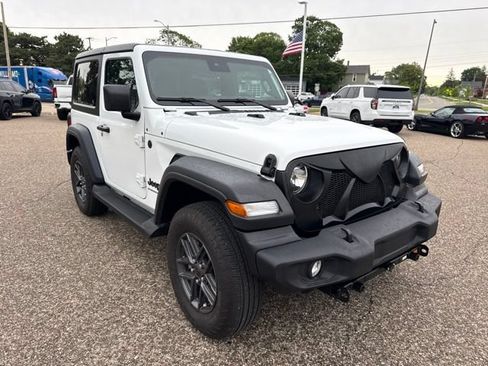 Used 2024 Jeep Wrangler Sport AWD/4WD image 1