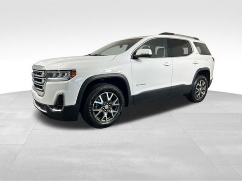 Used 2023 GMC Acadia SLE w/ Driver Convenience Package FWD image 2