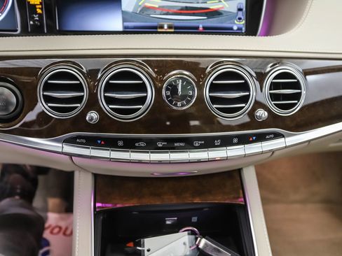 Used 2017 Mercedes-Benz S 550 4MATIC Sedan image 18