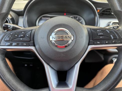 Used 2019 Nissan Kicks SV w/ Exterior Package FWD image 17