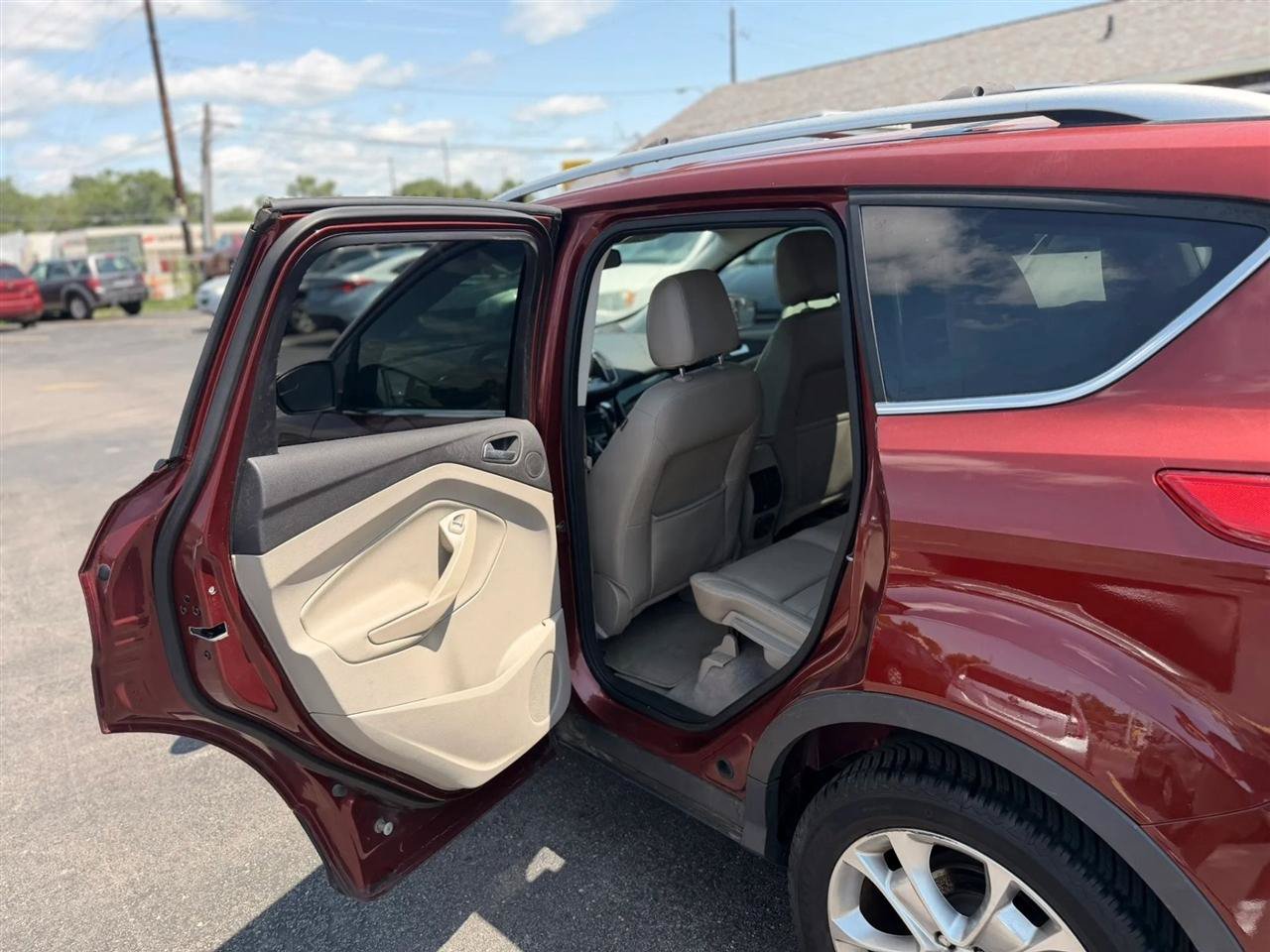 Used 2014 Ford Escape Titanium FWD image 19