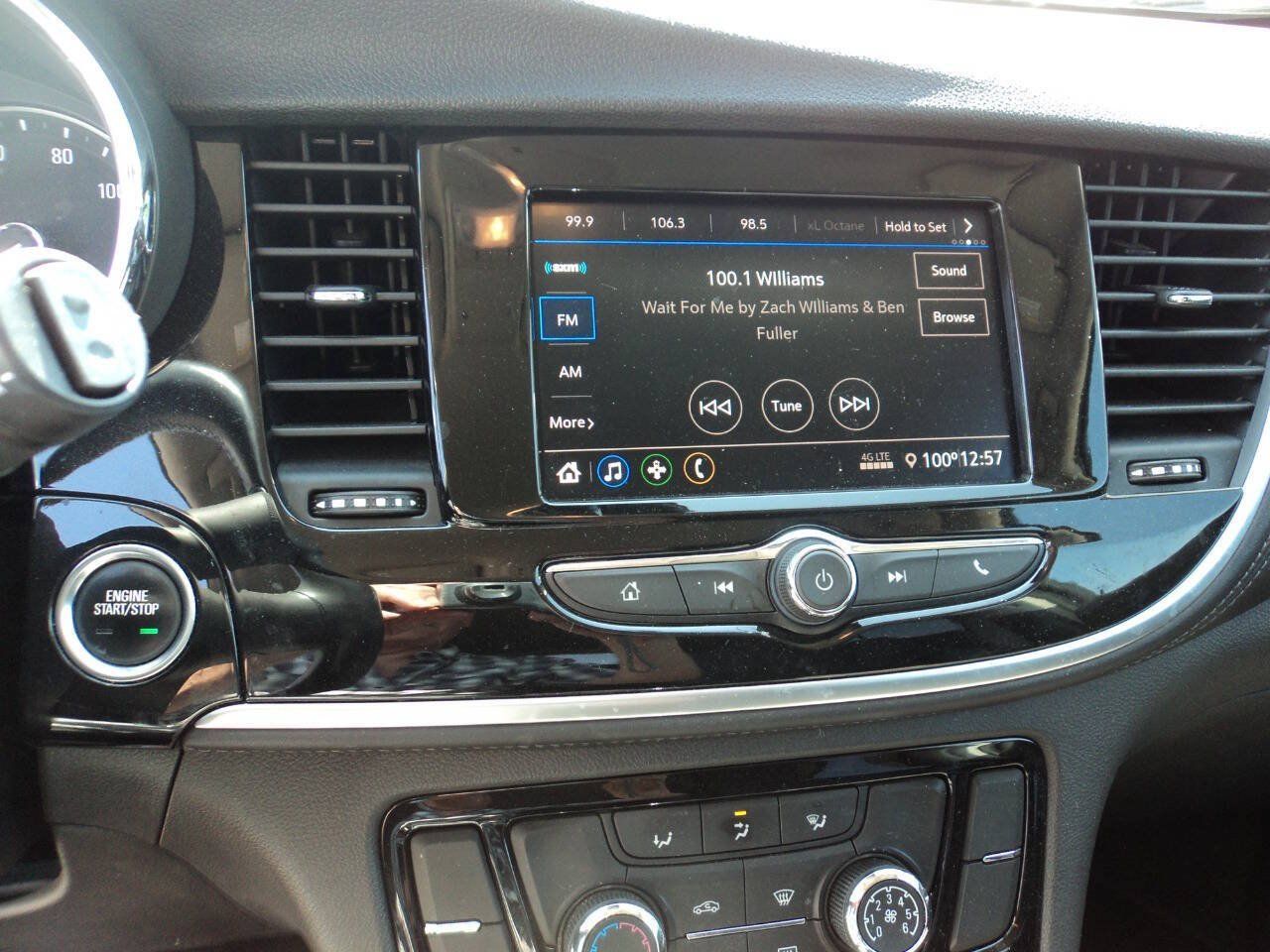 Used 2022 Buick Encore Preferred AWD/4WD image 15