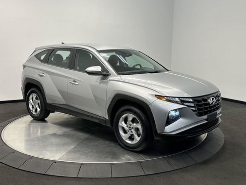 Used 2022 Hyundai Tucson SE AWD/4WD image 1