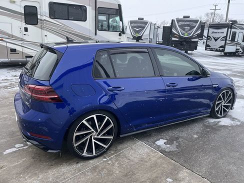 Used 2019 Volkswagen Golf R 4-Door image 16