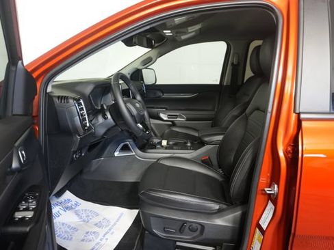 Used 2024 Ford Ranger Lariat w/ FX4 Off-Road Package AWD/4WD image 29