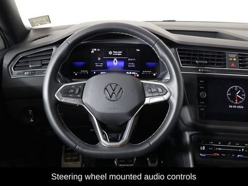 Used 2023 Volkswagen Tiguan SE R-Line AWD/4WD image 7