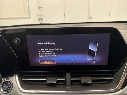 Used 2025 Chevrolet Trax LT w/ LT Convenience Package FWD image 22