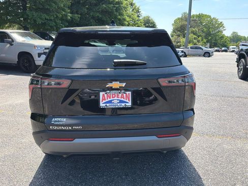 New 2026 Chevrolet Equinox LT w/ Convenience Package II AWD/4WD image 6