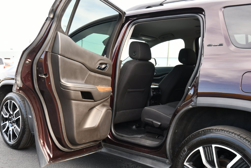 Used 2021 GMC Acadia SLE w/ Driver Convenience Package AWD/4WD image 19