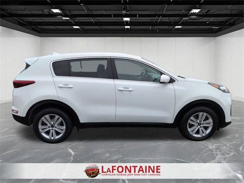 Used 2018 Kia Sportage LX image 6