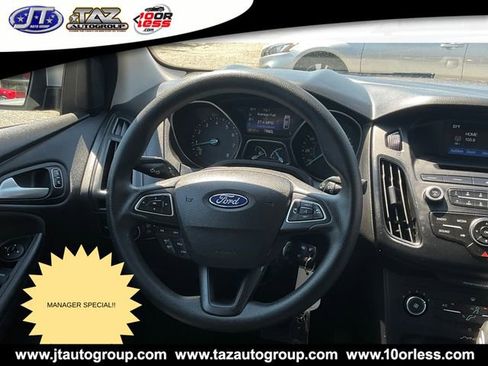 Used 2016 Ford Focus SE image 16