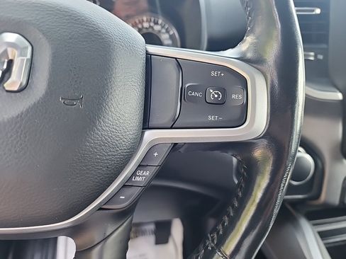 Used 2020 RAM 1500 Big Horn AWD/4WD image 31