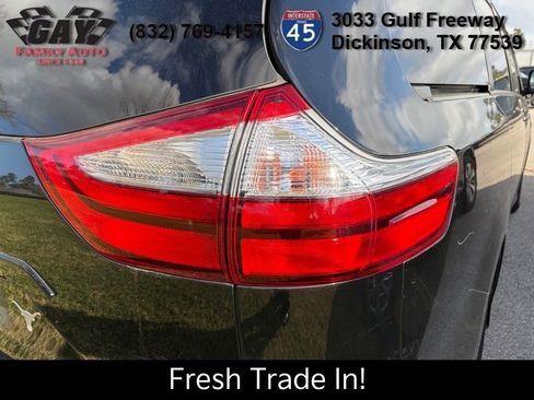 Used 2018 Toyota Sienna XLE Premium image 10